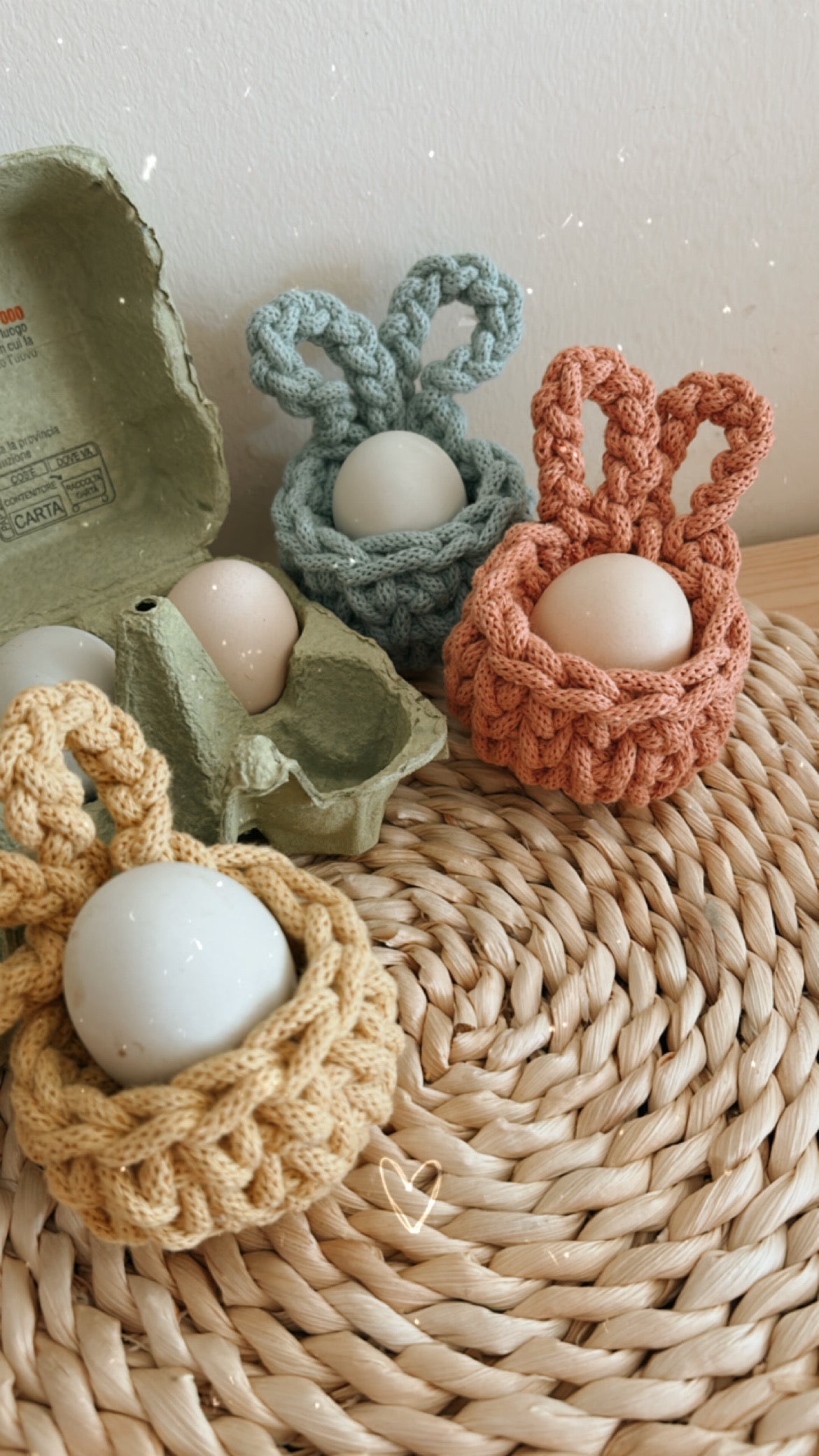 Portauovo Bunny uncinetto - MacraLu di Ludovica Mazzanti