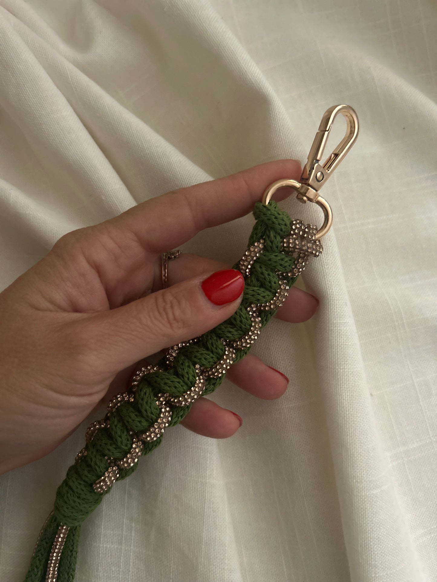 Portachiavi Infinity • Macramè con cordino strass - MacraLu di Ludovica Mazzanti