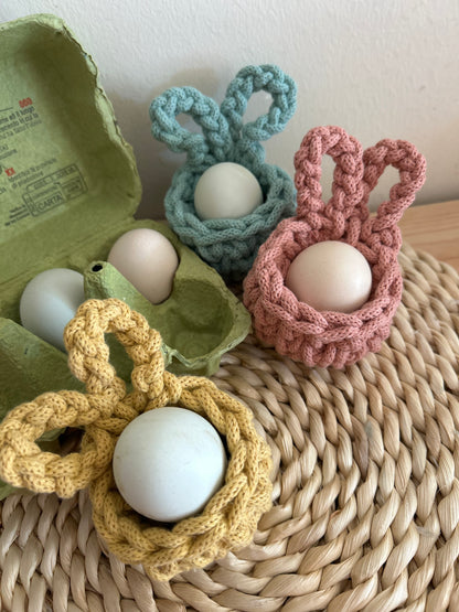 Portauovo Bunny uncinetto - MacraLu di Ludovica Mazzanti