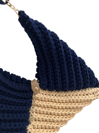 Borsa Atena • Uncinetto • Borsa a triangolo - MacraLu di Ludovica Mazzanti