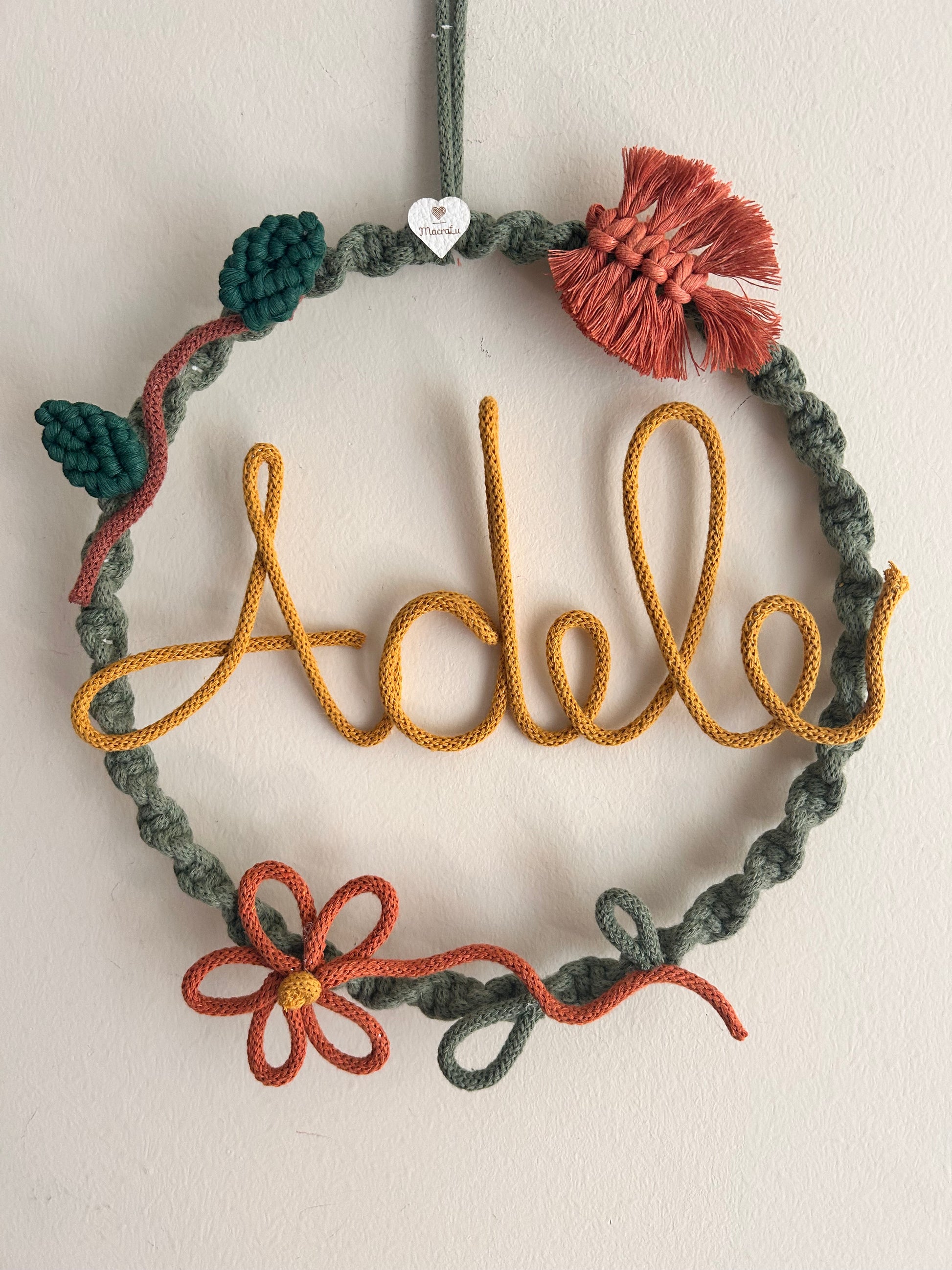 Fiocco nascita con nome in Tricotin - MacraLu di Ludovica Mazzanti