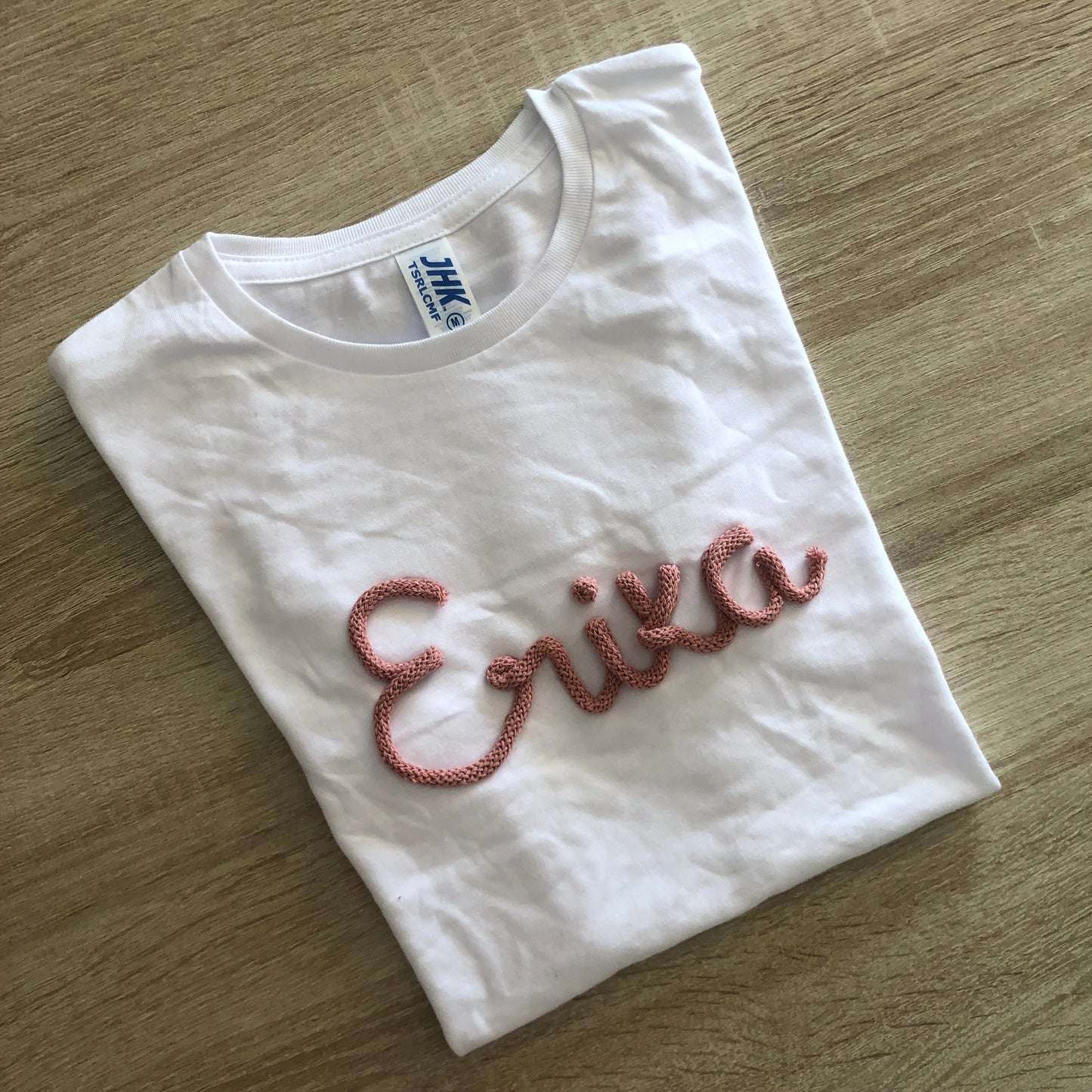 Children's T-shirt with name in Tricotin