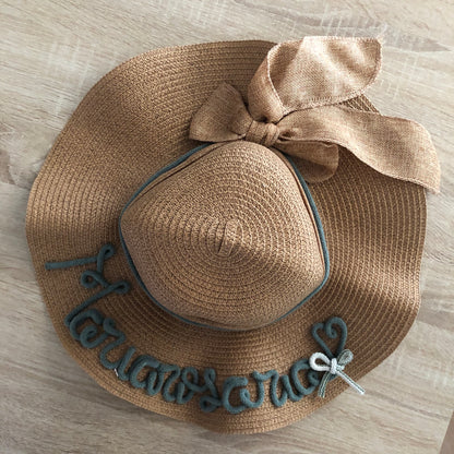 Women's beach hat with name and decoration