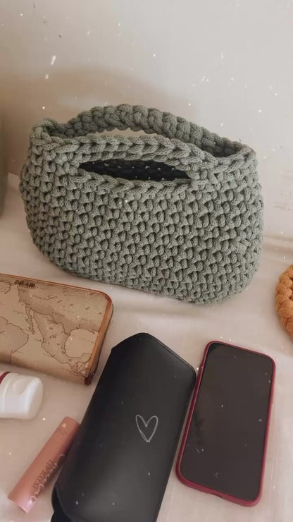 Borsa “Camelia” uncinetto