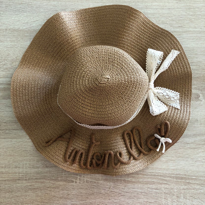 Women's beach hat with name and decoration