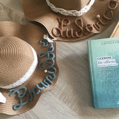 Women's beach hat with name and decoration