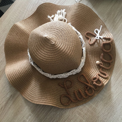 Women's beach hat with name and decoration