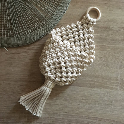 Macramé pods accessory pocket